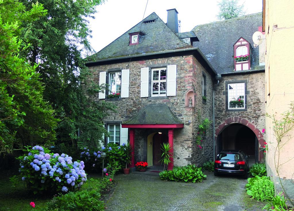 Pension Marienhof Kobern-Gondorf Exterior photo